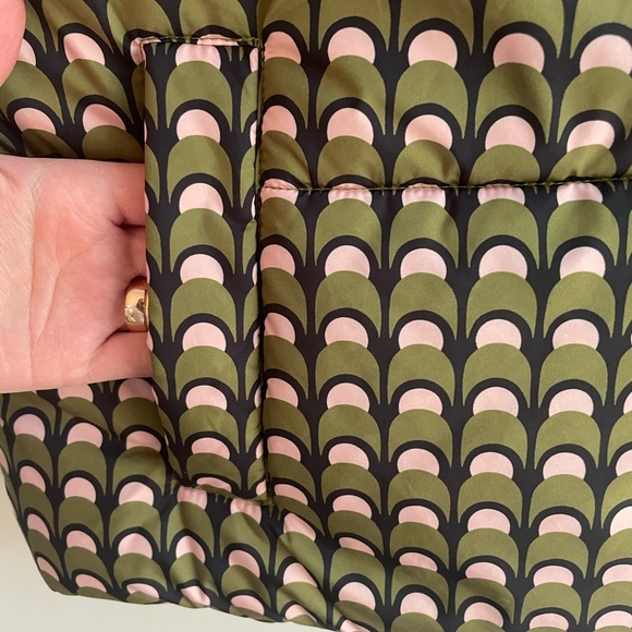 Like New Boden Fife Quilted Vest Pink and Green Geometric Vest Size 10 - Picture 11 of 12